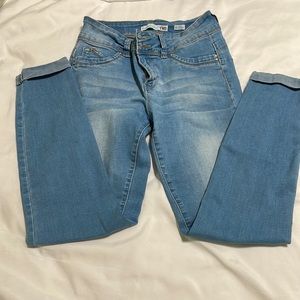 YMI mid rise size 7 jeans